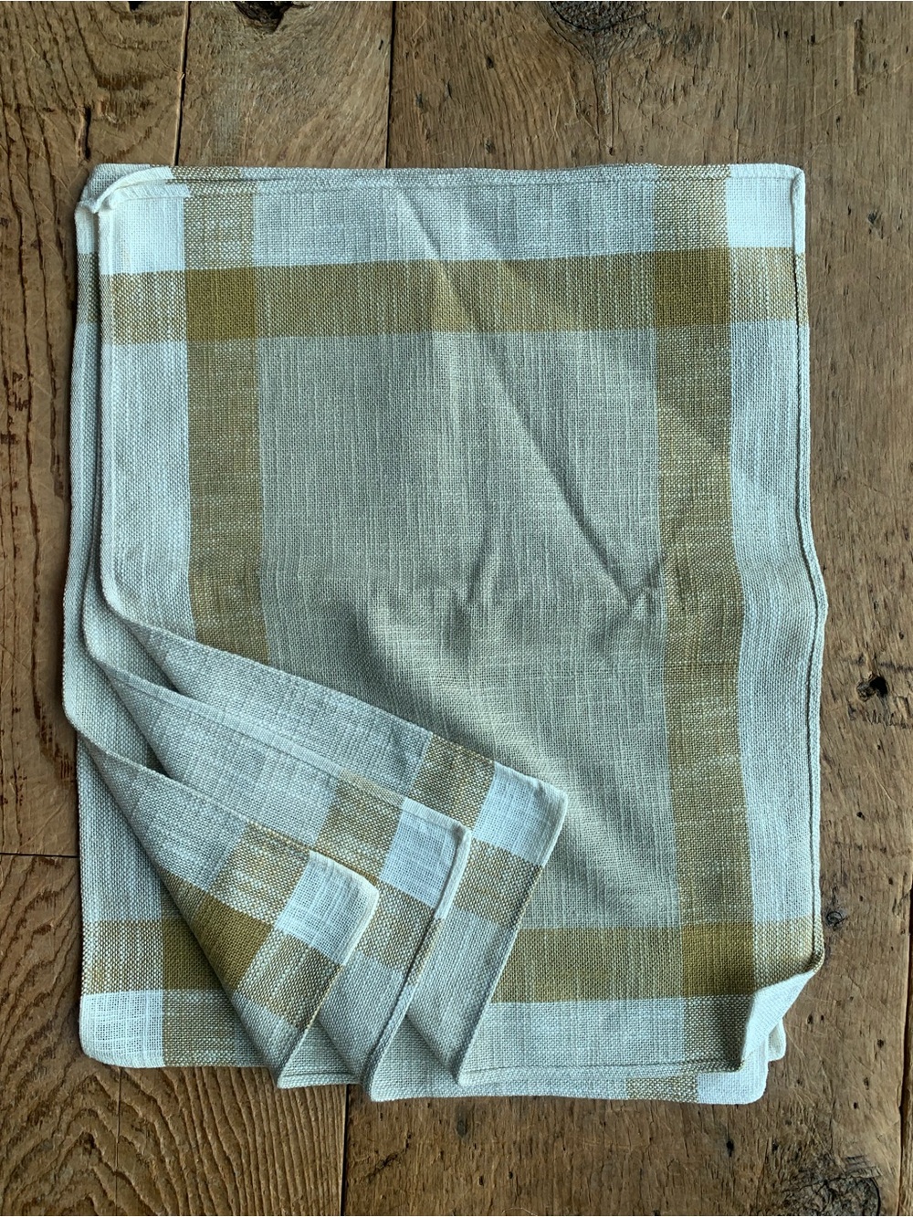 Vintage Linen Placemats- Set of Four